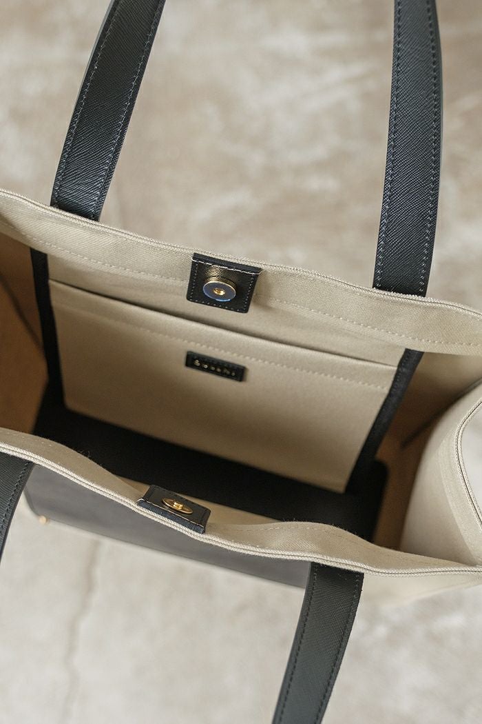 購入やり取り中【美品傷なし】CULLNI クルニ Canvas Tote CULLNI クルニ Leather Pocket Canvas Tote(basic) | T.T. GARRET