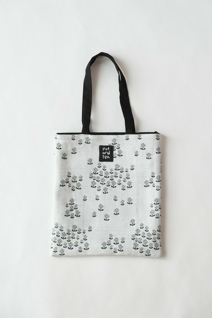 pot and tea ポットアンドティー リネン小花刺繍バッグ(basic) | T.T.