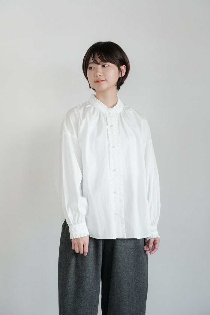 pot and tea ポットアンドティー フリルブラウス 25年モデル 白 pot and tea ポットアンドティー フリルブラウス(通年) | T.T. GARRET