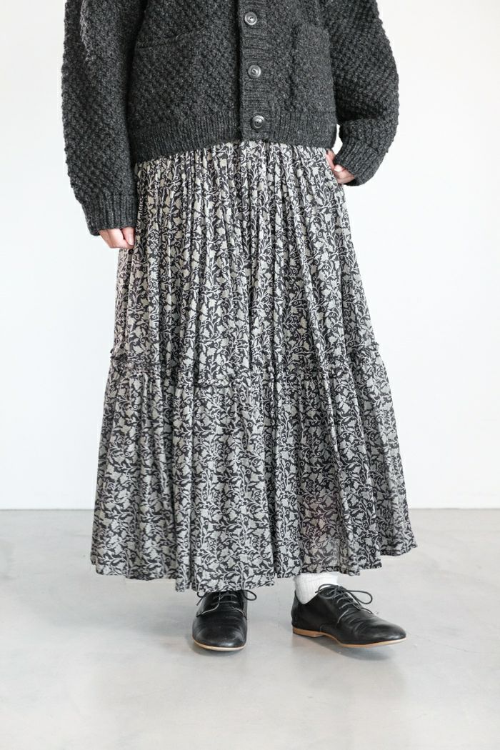 marble SUD マーブルシュッド 綿麻デニム裾タックパンツ(25SS) | T.T.
