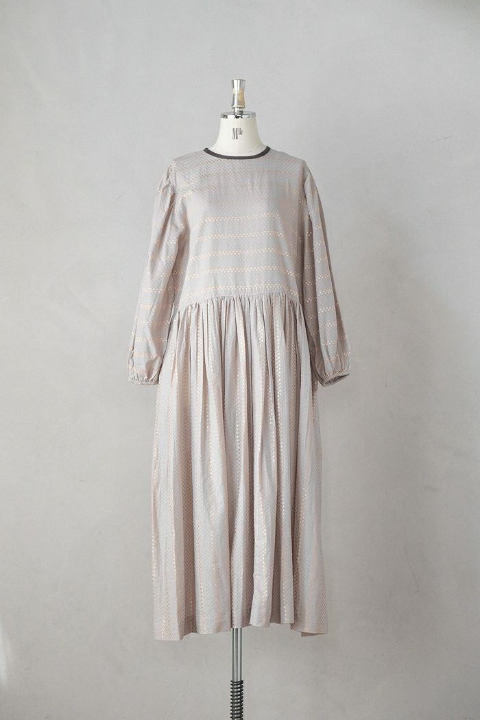 MAGALI マガリ 天日干しコットン・スクエアカラー・ワンピース(25SS 
