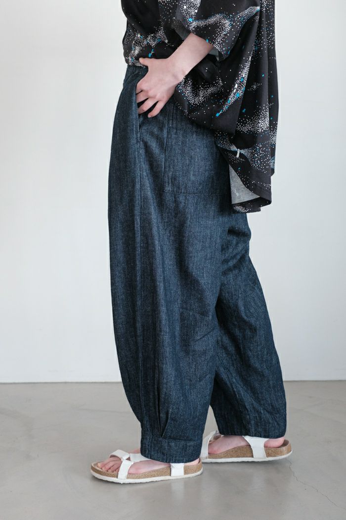 marble SUD マーブルシュッド 綿麻デニム裾タックパンツ(25SS) | T.T.