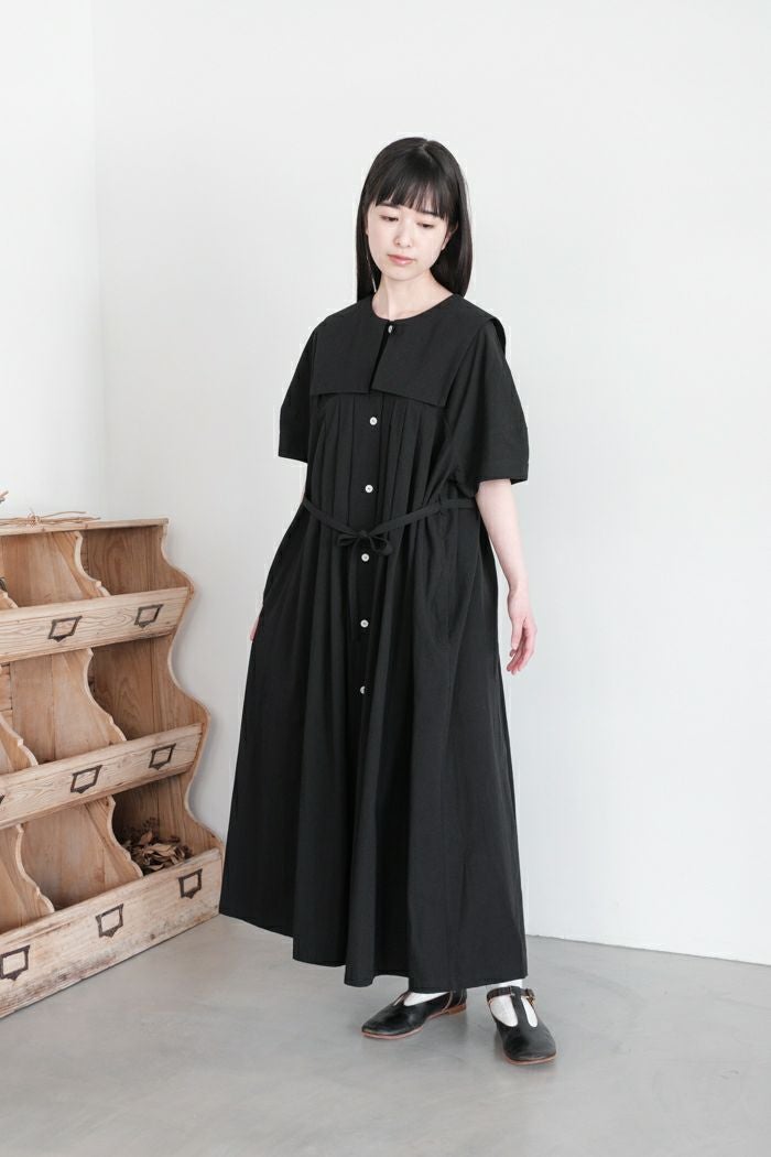 MAGALI マガリ 天日干しコットン・スクエアカラー・ワンピース(25SS