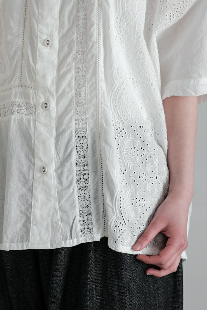yuni ユニ カットワーク刺繍スクエアブラウス(25SS) | T.T. GARRET