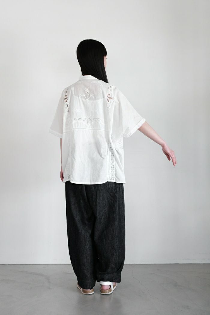 yuni ユニ カットワーク刺繍スクエアブラウス(25SS) | T.T. GARRET