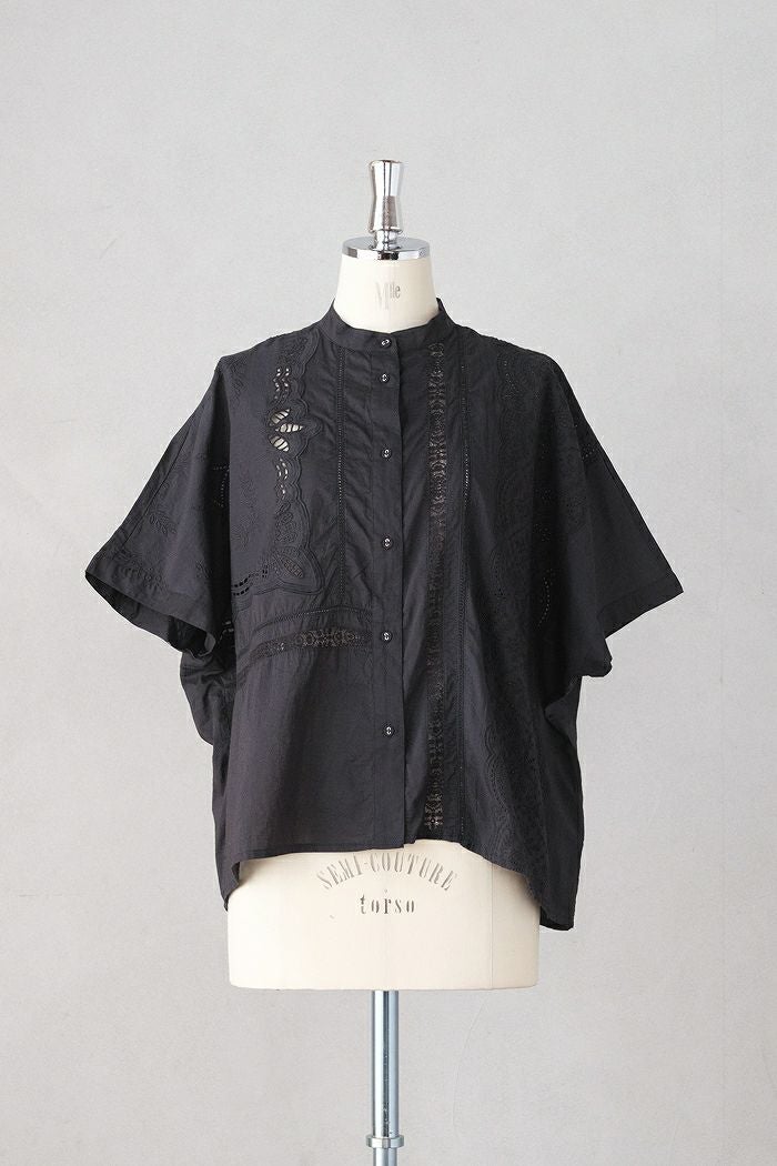 yuni ユニ カットワーク刺繍スクエアブラウス(25SS) | T.T. GARRET