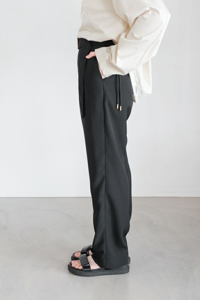 CULLNI クルニ Dry Double Satin 1 Tuck Pant with Long Belt(25SS 