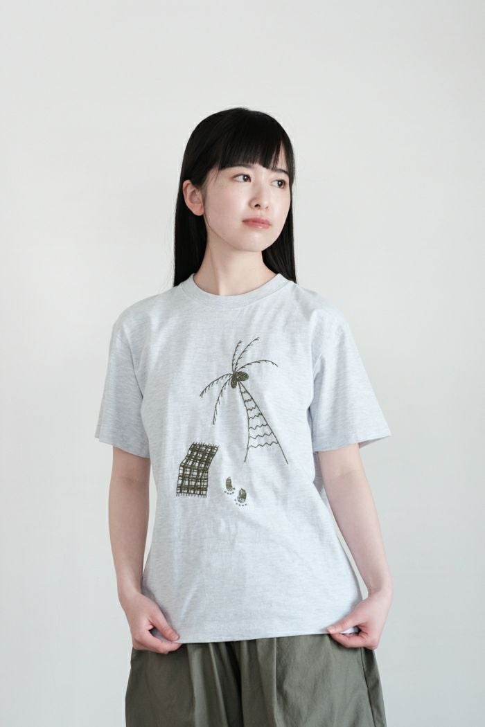 PAR ICI パーリッシィ ヤシの木ハンド風刺繍 Tシャツ(25SS) | T.T. GARRET
