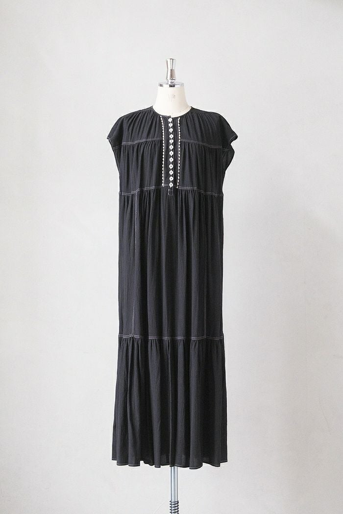 yuni ユニ ペプラムフレンチスリーブワンピース(25SS) | T.T. GARRET