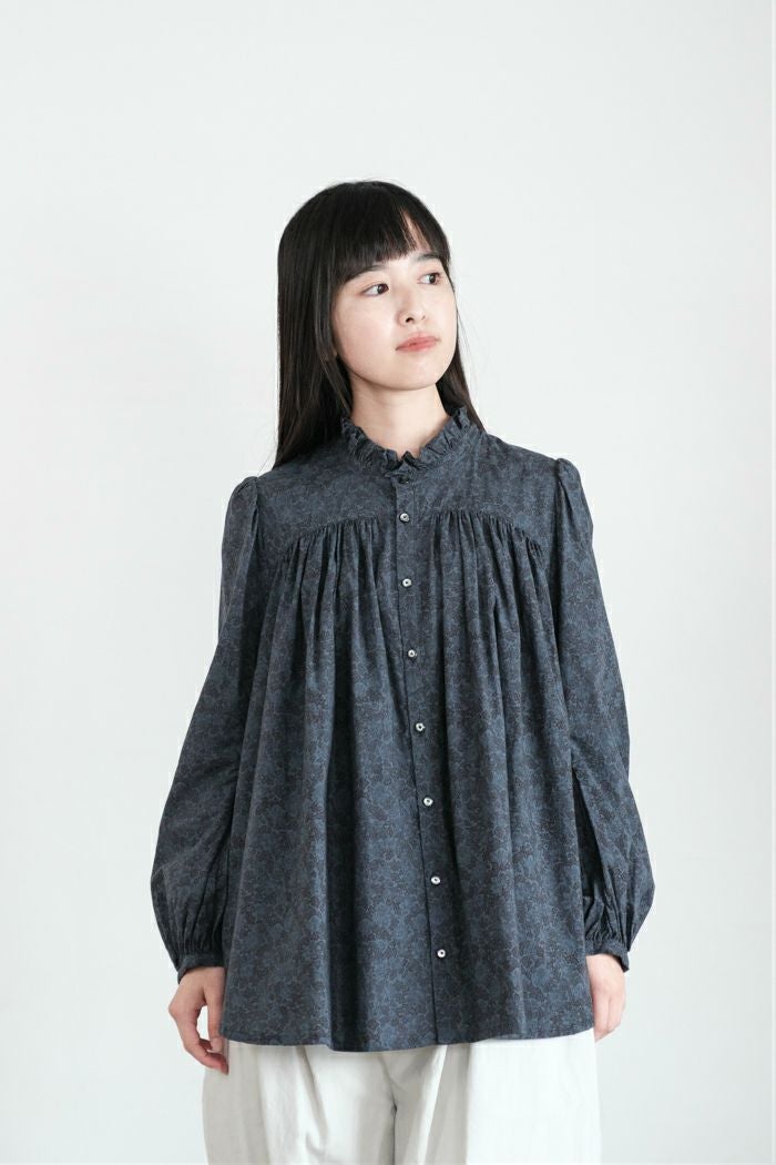 GASA* ガサ 霞の空 フリルカラーブラウス(25AW) | T.T. GARRET