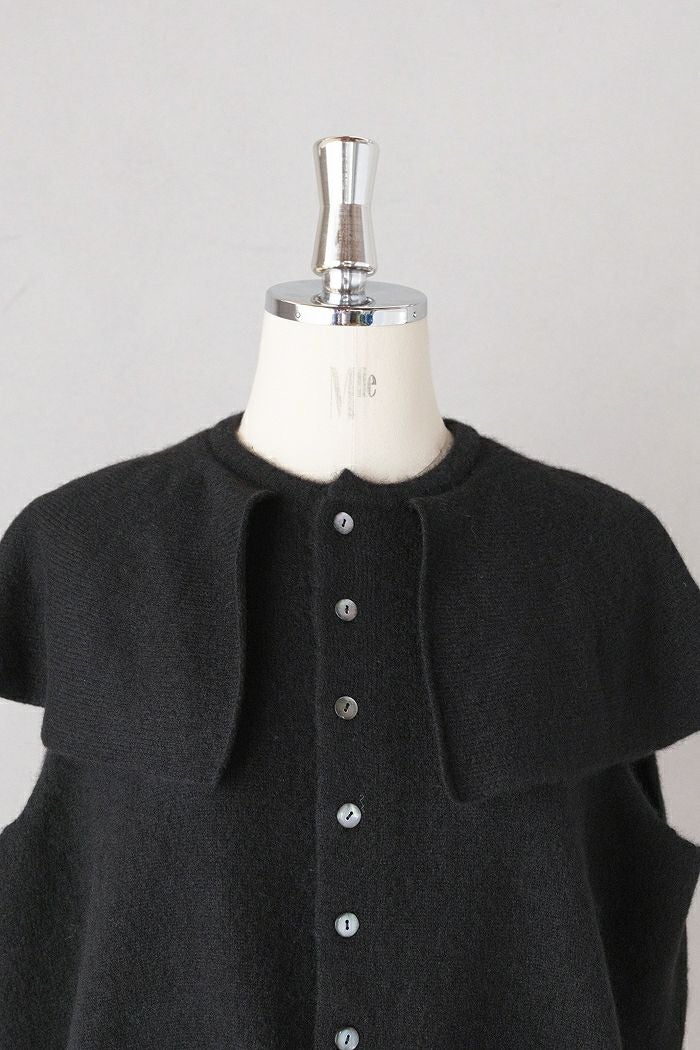 GASA＊ベスト GASA* ガサ 静寂 ニットケープベスト(25AW) | T.T. GARRET