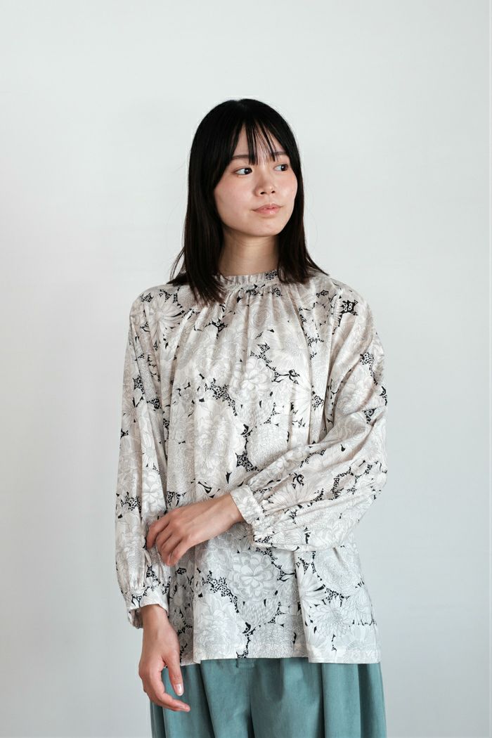 Porter des boutons ポルテデブトン LIBERTY PRINT2wayブラウス(25AW