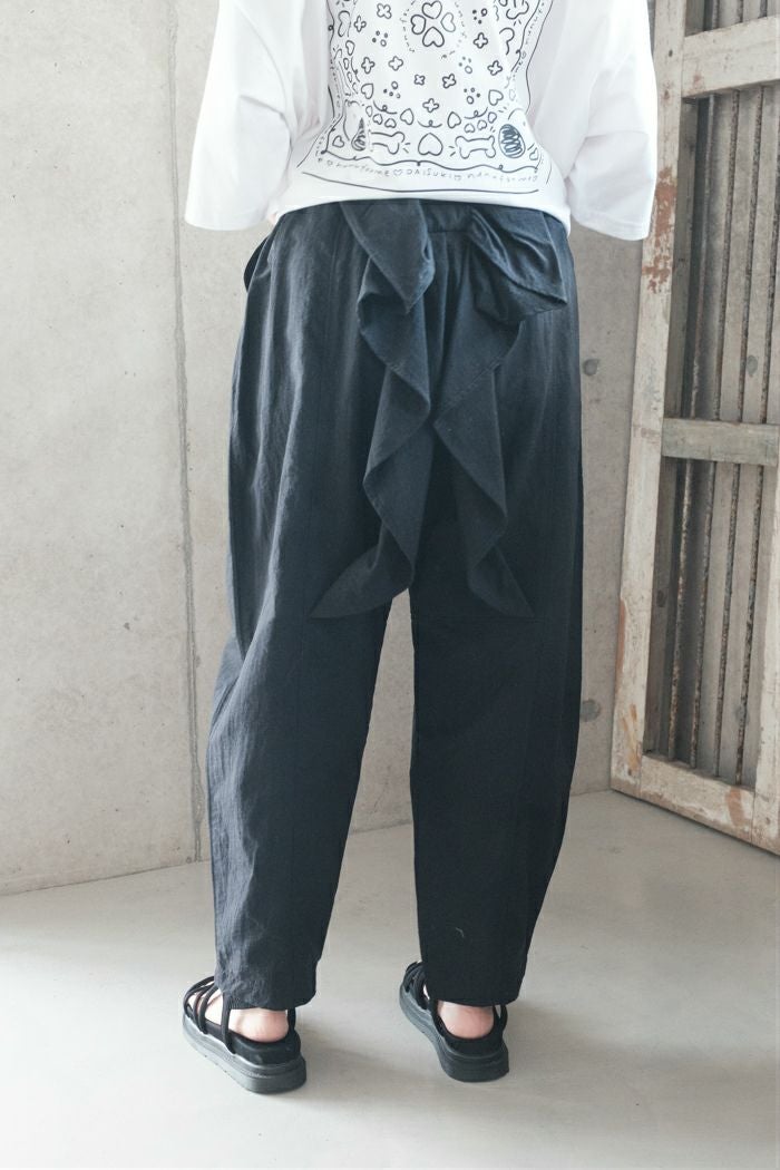 nunuforme ヌヌフォルム ブラックデニムポインテッドパンツ(25AW