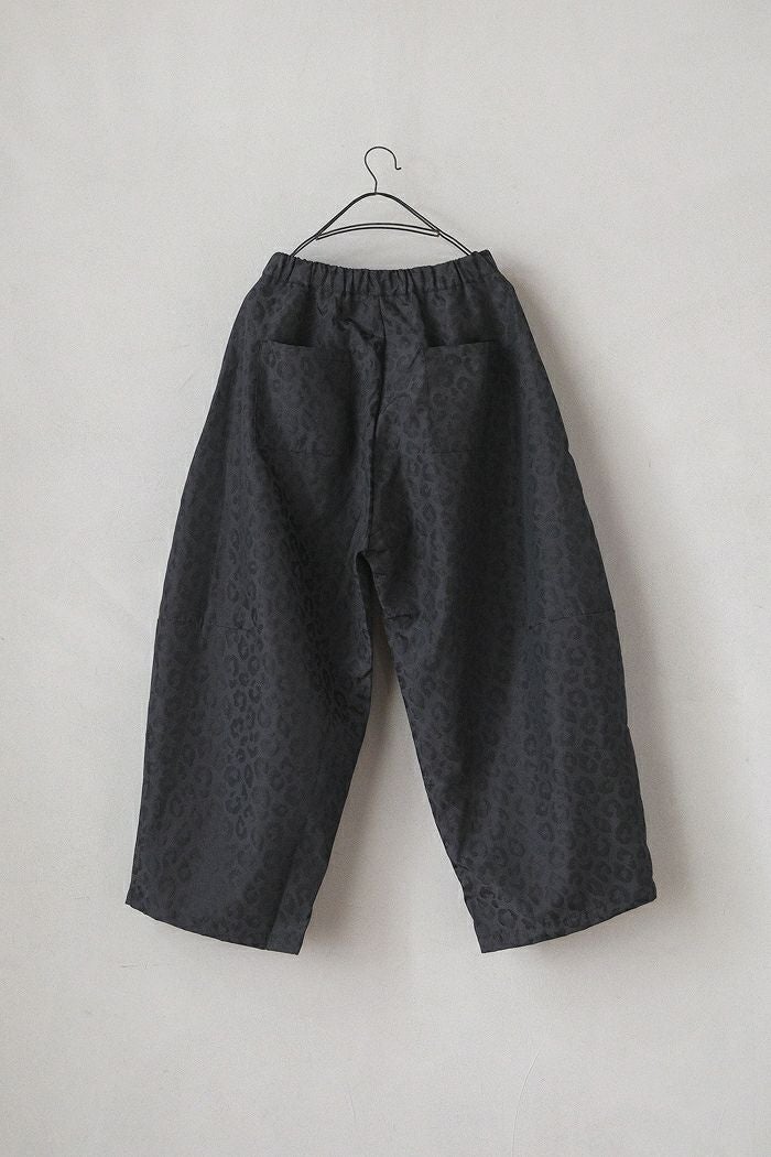 nunuforme ヌヌフォルム ダブルタックパンツ(25AW) | T.T. GARRET