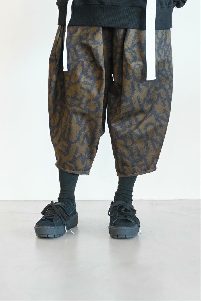 nunuforme ヌヌフォルム NOISE NUNU ロゴポインテッ ドパンツ(25AW