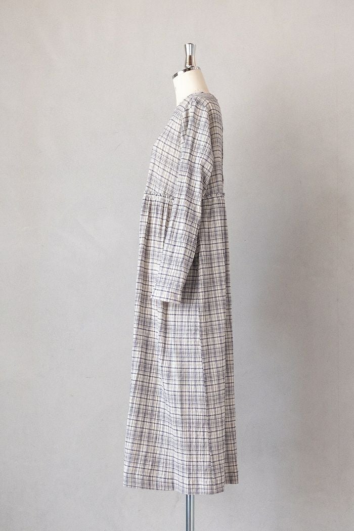 bulle de savon ビュルデサボン ちぢみcheckワンピース(26SS) | T.T.