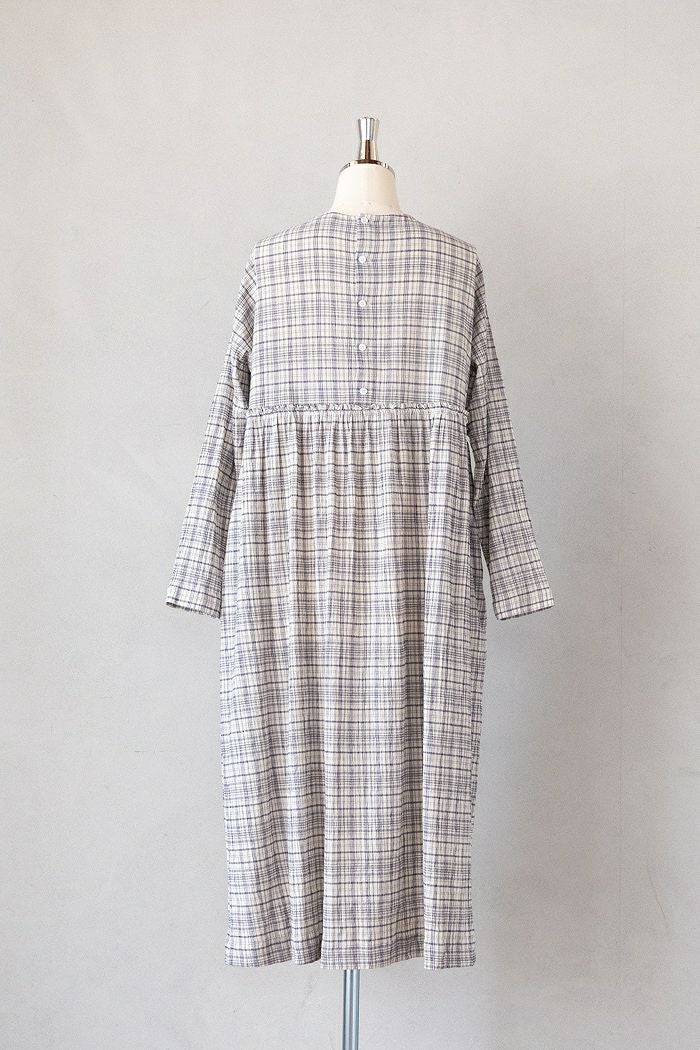 bulle de savon ビュルデサボン ちぢみcheckワンピース(26SS) | T.T.