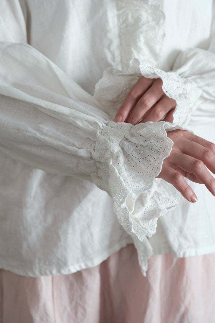 Gauze# ガーゼ ameri アンティーク フリルブラウス(26SS) | T.T. GARRET