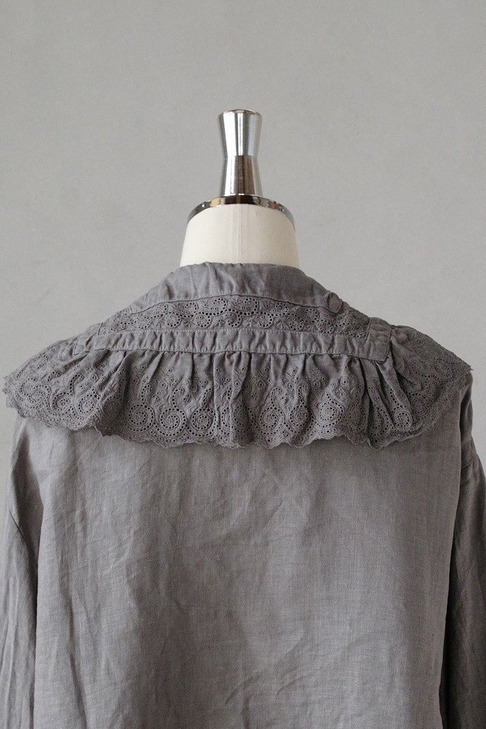 Gauze# ガーゼ ameri アンティーク フリルブラウス(26SS) | T.T. GARRET