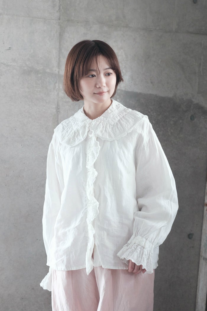 Gauze# ガーゼ ameri アンティーク フリルブラウス(26SS) | T.T. GARRET