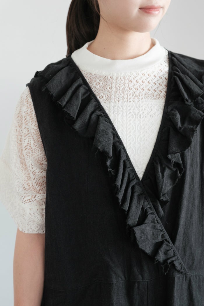 新品タグ付きGauze♯ameriフリルサロペット黒オールインワンリネン Gauze# ガーゼ ameri フリルサロペット(26SS) | T.T. GARRET