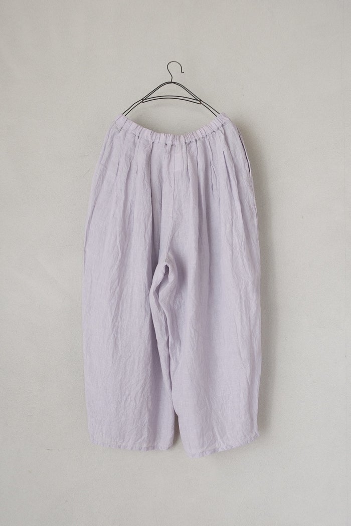 ROBE de PEAU ローブデポー リネンカミーユ タックパンツ(26SS) | T.T.