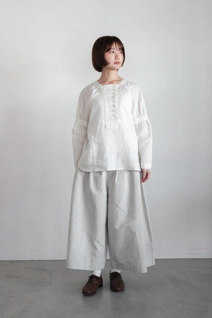 MAGALI マガリ シャンブレーリネンぺザントプルオーバー(26SS) | T.T.