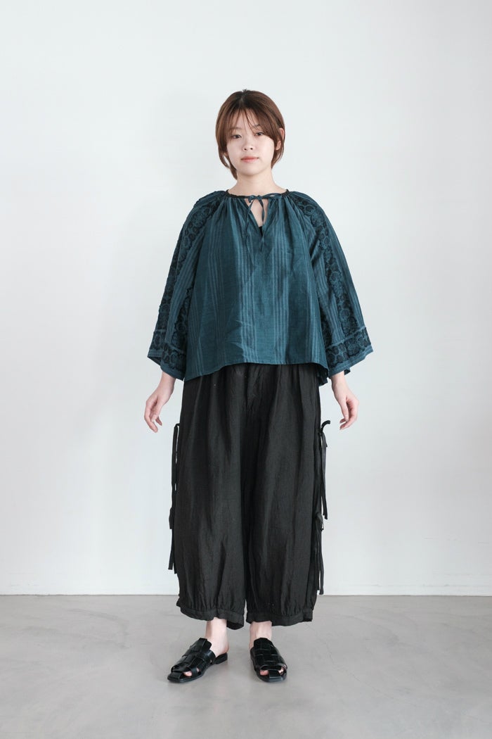 GASA* ガサ 一瞬の花 ギャザーブラウス(26SS) | T.T. GARRET