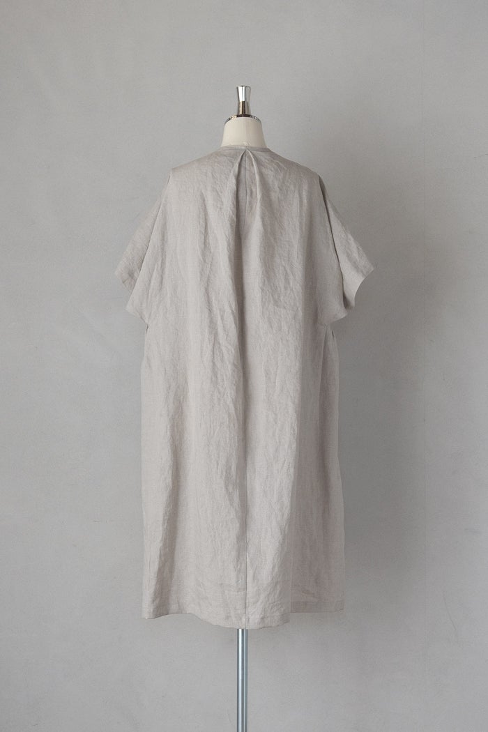 NATIVE VILLAGE ネイティブヴィレッジ No.26/11 平らな枯れ草の上 Leaf