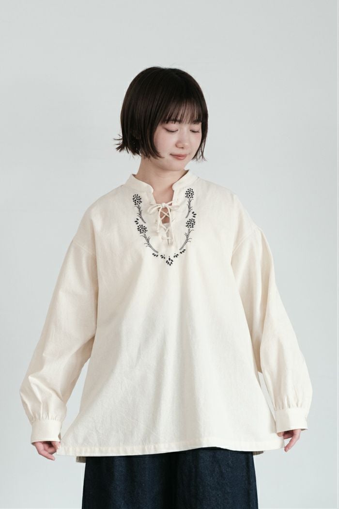PAR ICI パーリッシィ ムスカリ刺繍チュニックブラウス(26SS) | T.T. 