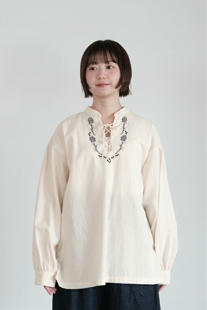 PAR ICI パーリッシィ ムスカリ刺繍チュニックブラウス(26SS) | T.T.