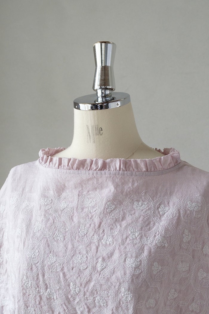 qiri キリ turn flower embroidery frill blouse(26SS/NEW) | T.T. GARRET