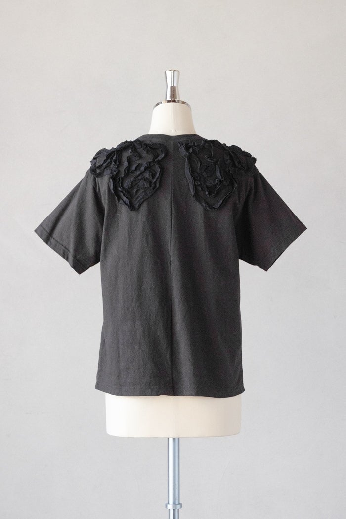 qiri キリ ribbon collar embroidery Tee(26SS/NEW) | T.T. GARRET
