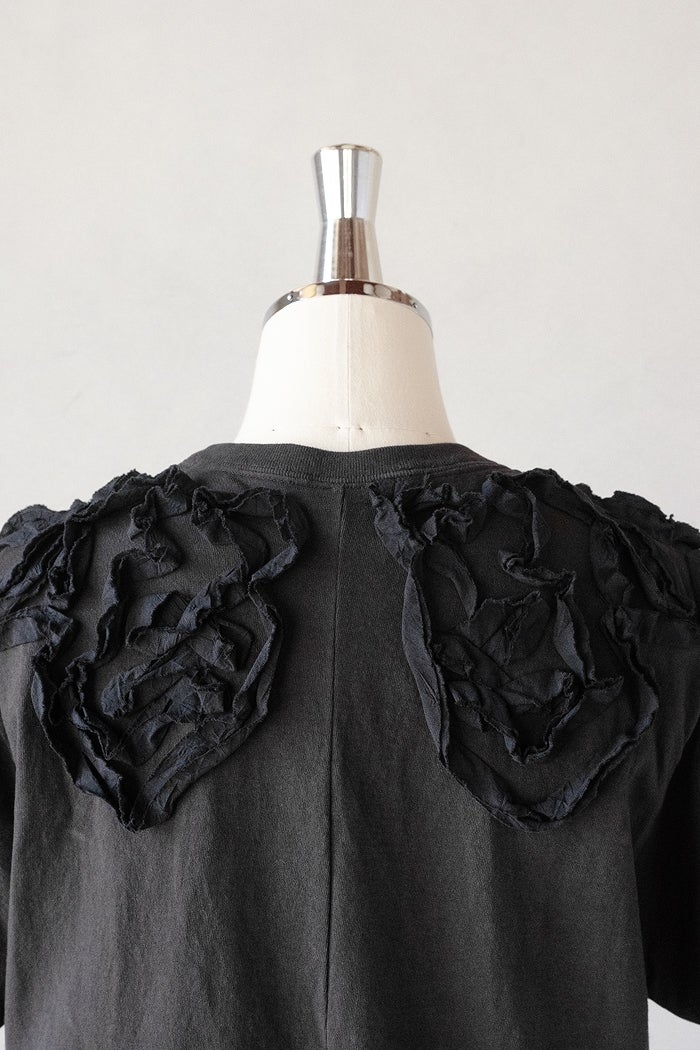 紅茶 様お取引中⭐3097⭐❣️大人可愛い春夏アクセ❣️オリジナル✴インド刺繍 qiri キリ ribbon collar embroidery Tee(26SS/NEW) | T.T. GARRET