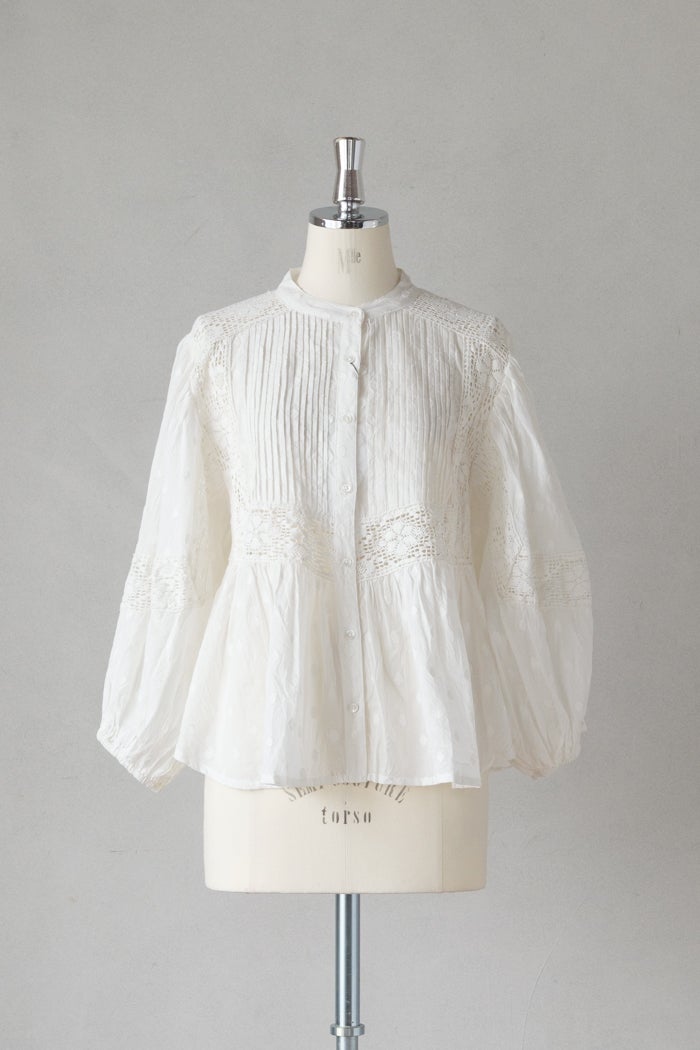 【美品】  e'ternite' de Soi-e / エテルニテドゥソワ | カギ針レース ノーカラー オープン ブラウス | 1 | ホワイト | レディース 美品】 e'ternite' de Soi-e / エテルニテドゥソワ | カギ針レース
