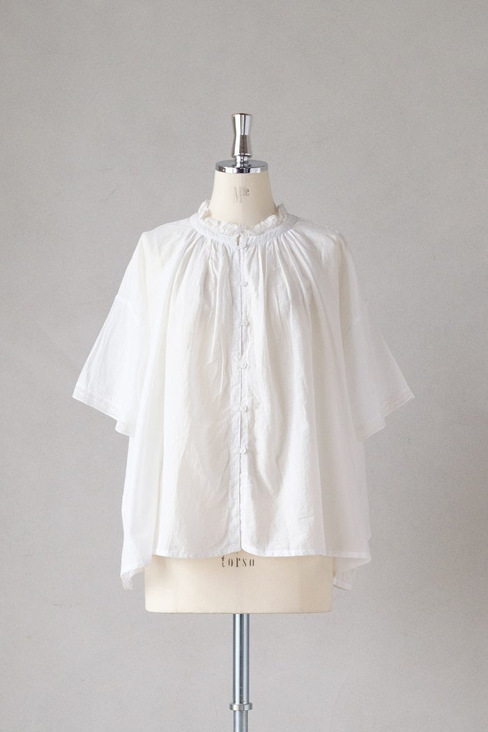 SOIL ソイル80s COTTON VOILE LACE&LOOP BUTTON GATHERED SMOCK(26SS
