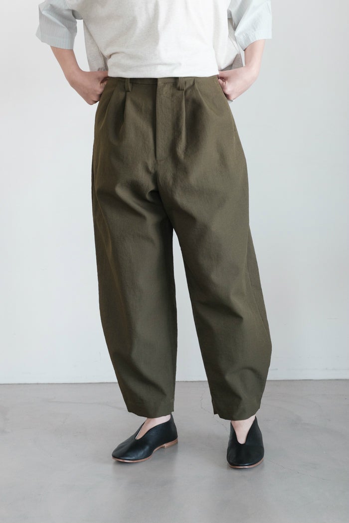 Dulcamara ドゥルカマラ 26ss ドライポリ ダブルヘムショートパンツ Dulcamara ドゥルカマラ ドライポリヘムタックパンツ(26SS) | T.T. GARRET