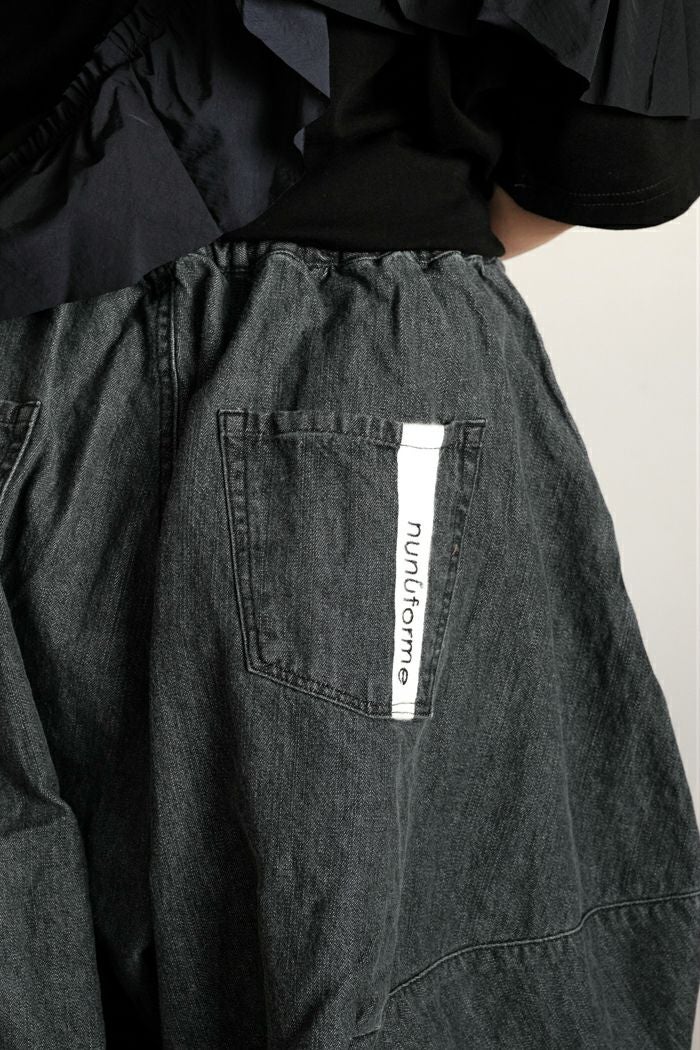 nunuforme ヌヌフォルム ブラックデニムポインテッドパンツ(26SS