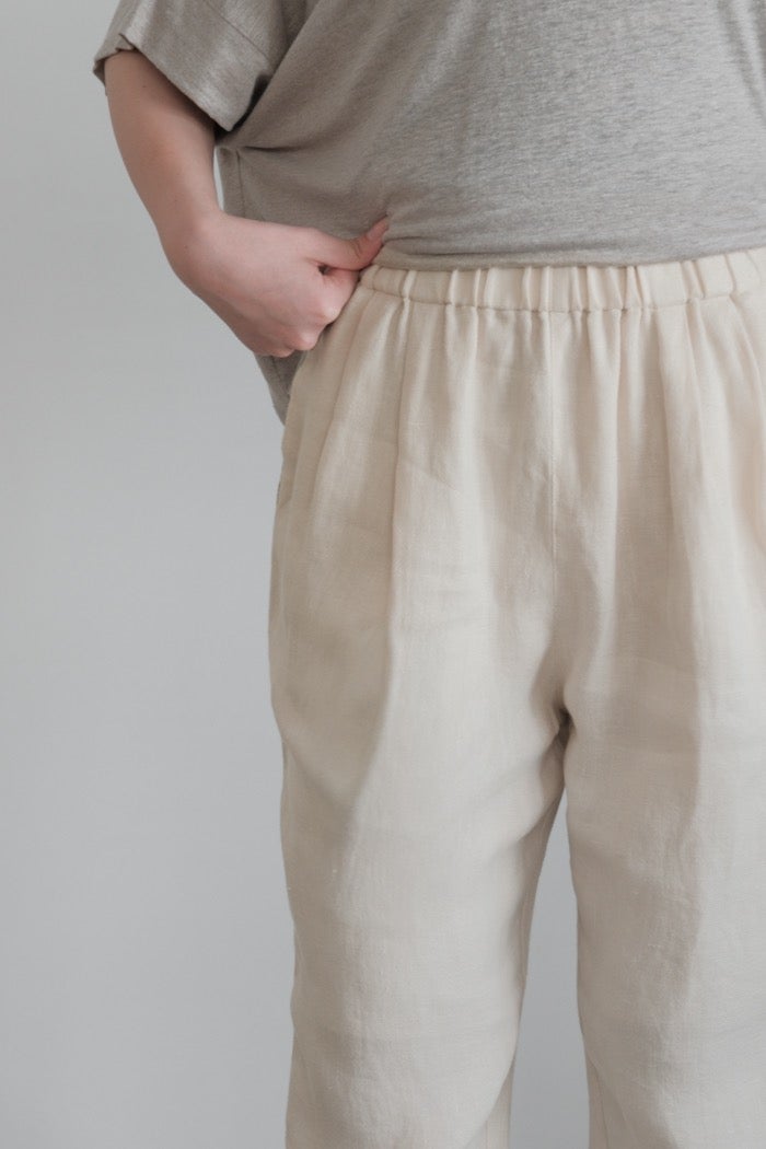 evam eva エヴァムエヴァ linen tuck pants(26SS) | T.T. GARRET