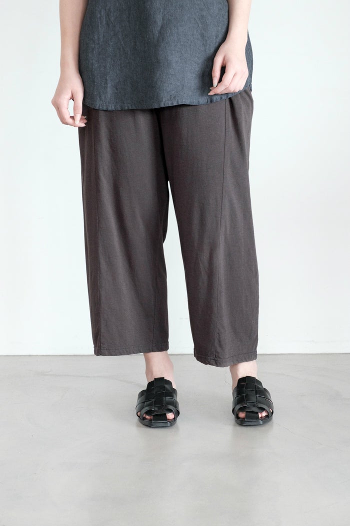 evam eva エヴァムエヴァ cut&sew cropped pants（26SS) | T.T. GARRET