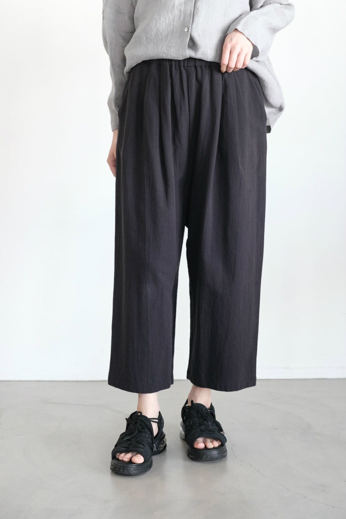 evam eva エヴァムエヴァ タックパンツ evam eva エヴァムエヴァ cotton voile tuck pants（26SS) | T.T. GARRET