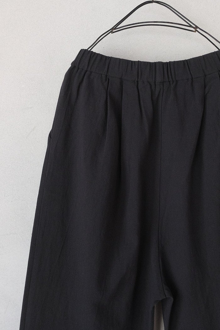 evam eva エヴァムエヴァ cotton voile tuck pants（26SS) | T.T. GARRET
