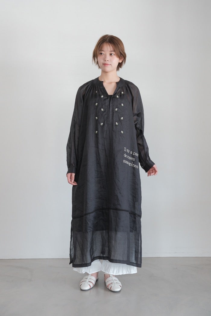 Porter des boutons | ポルテデブトンの通販 | T.T.GARRET
