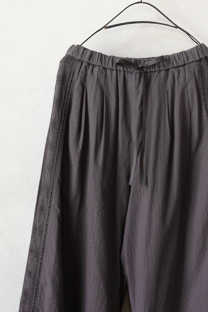 Porter des boutons ポルテデブトン ローズレースパンツ(26SS/NEW