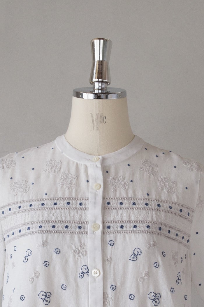 bulle de savon ビュルデサボン びわ刺繍ワンピース(26SS) | T.T. GARRET