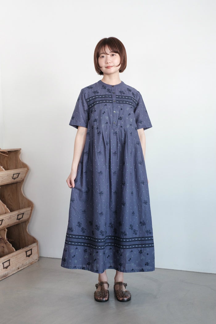 ビュルデサボン　ワンピース bulle de savon ビュルデサボン びわ刺繍ワンピース(26SS) | T.T. GARRET