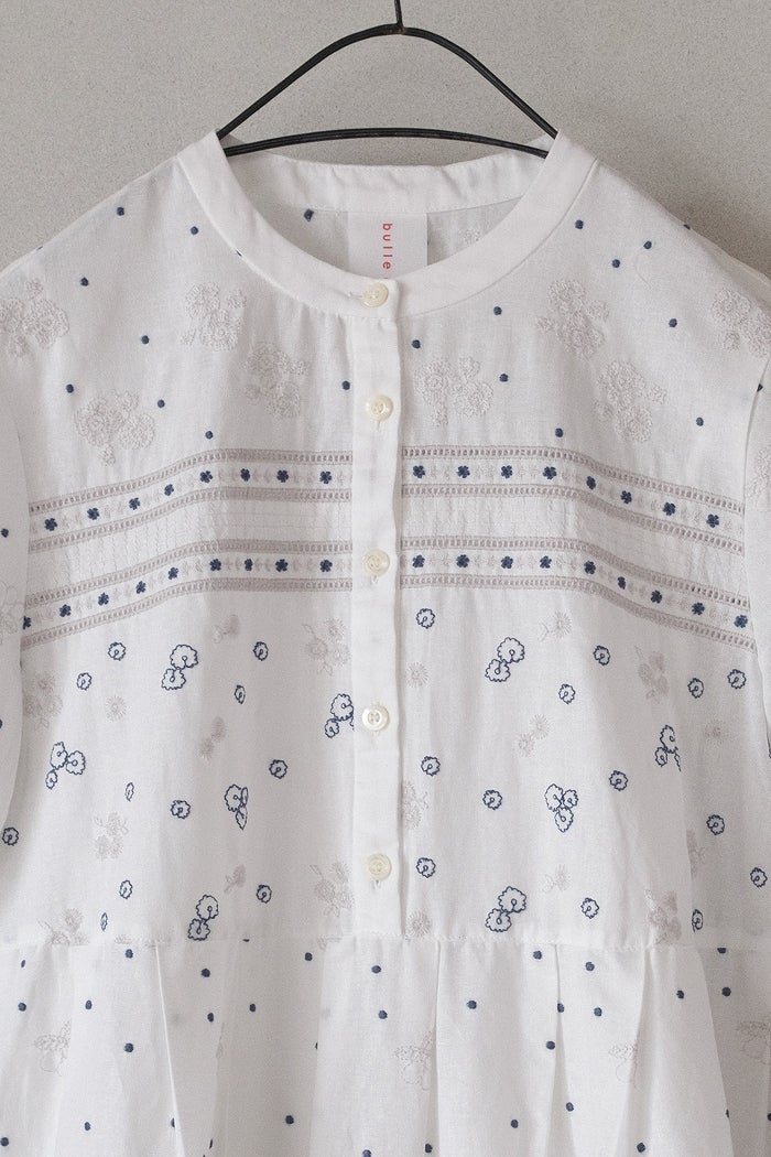 bulle de savon ビュルデサボン びわ刺繍ワンピース(26SS) | T.T. GARRET