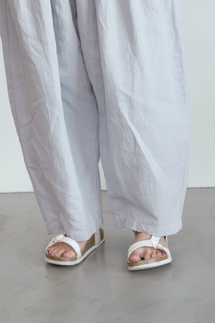 yuni ユニ Cotton/Linen denim wide cocoon パンツ(26SS) | T.T. GARRET