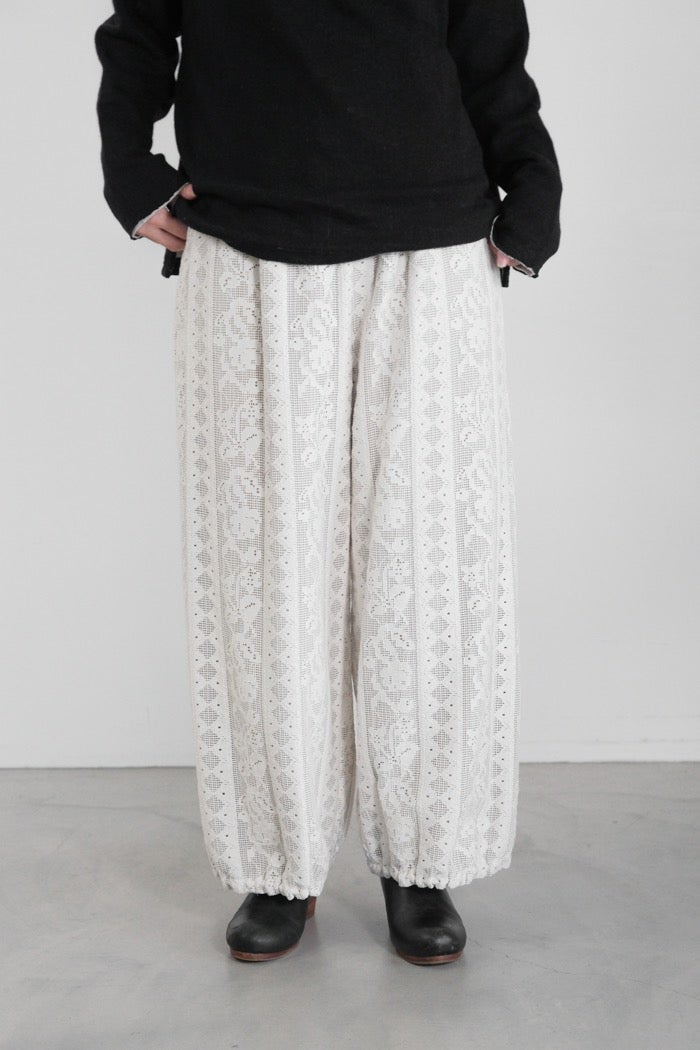 タグ付き新品★ qiri flower tale pants アイボリー qiri キリ field flower lace gather pants(26AW) | T.T. GARRET