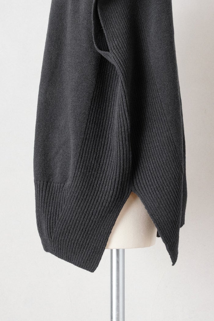evam eva エヴァムエヴァ wool poncho(26AW) | T.T. GARRET